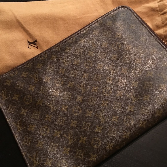 Louis Vuitton Poche Documents Hotsell, 54% OFF | www.ingeniovirtual.com